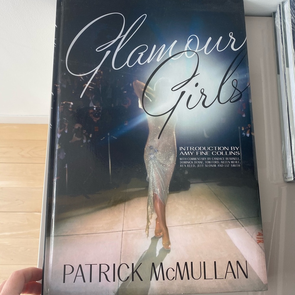 🗽XL Glamour Girls Coffee Table Book